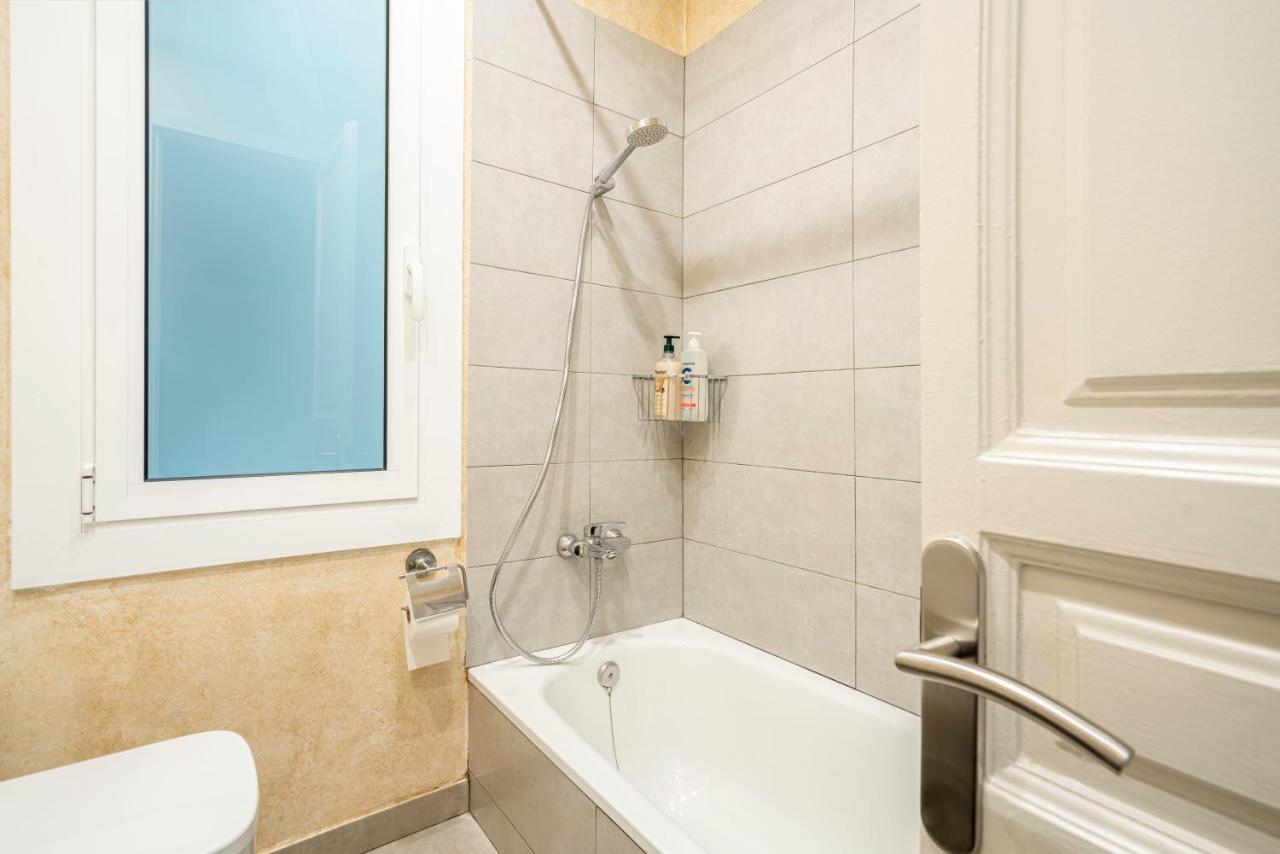 Sagrada Familia C&D Lovely Apartment Барселона Екстер'єр фото
